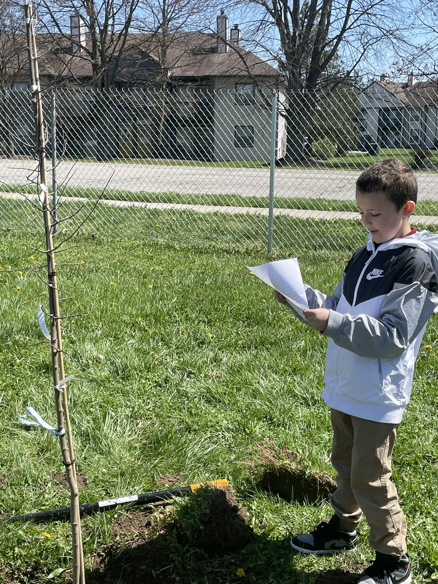 Erin Naylor tweet media