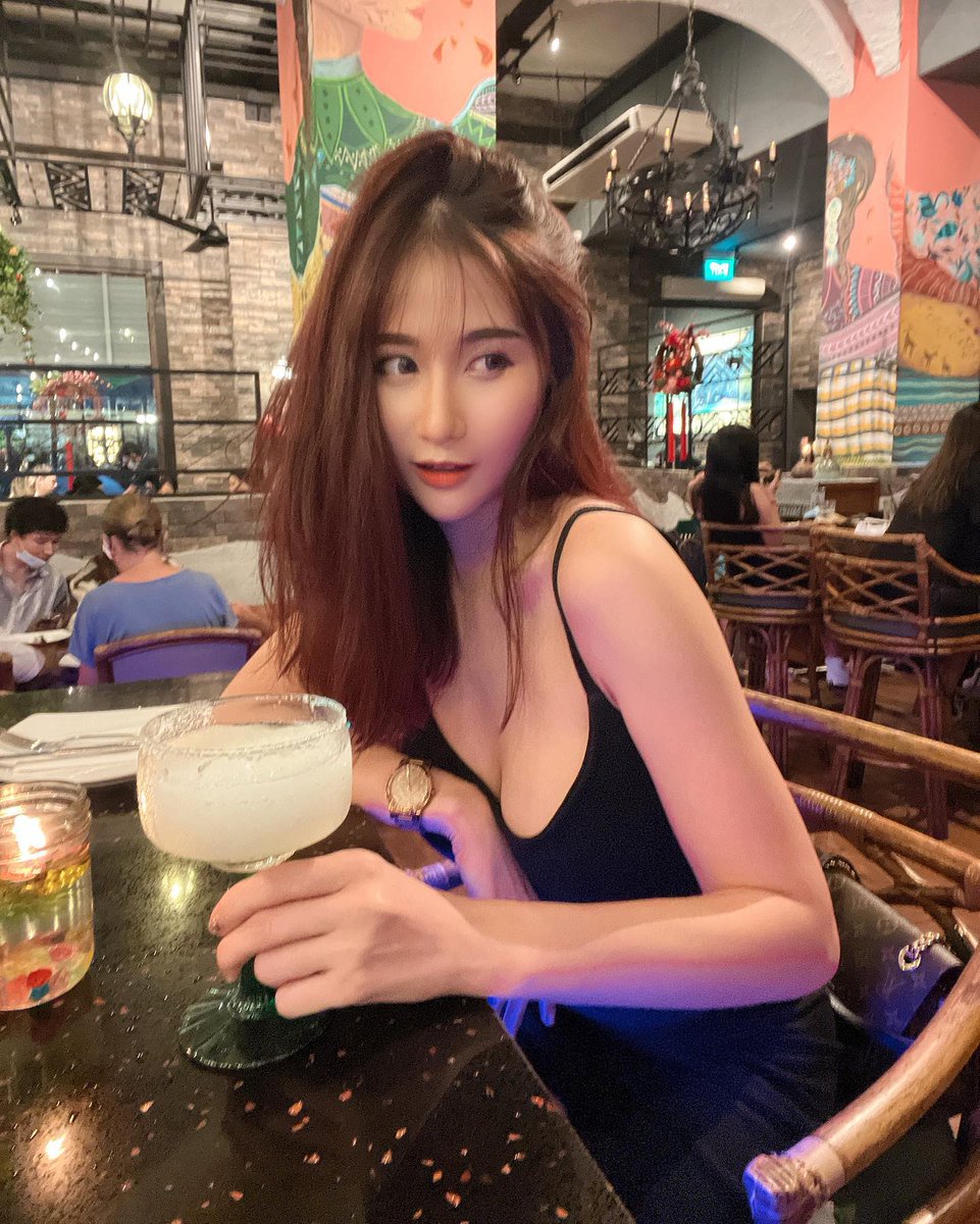 SakuraG32's tweet photo. Life is too short for bad vibes.😼 https://t.co/A9idhXEWgw