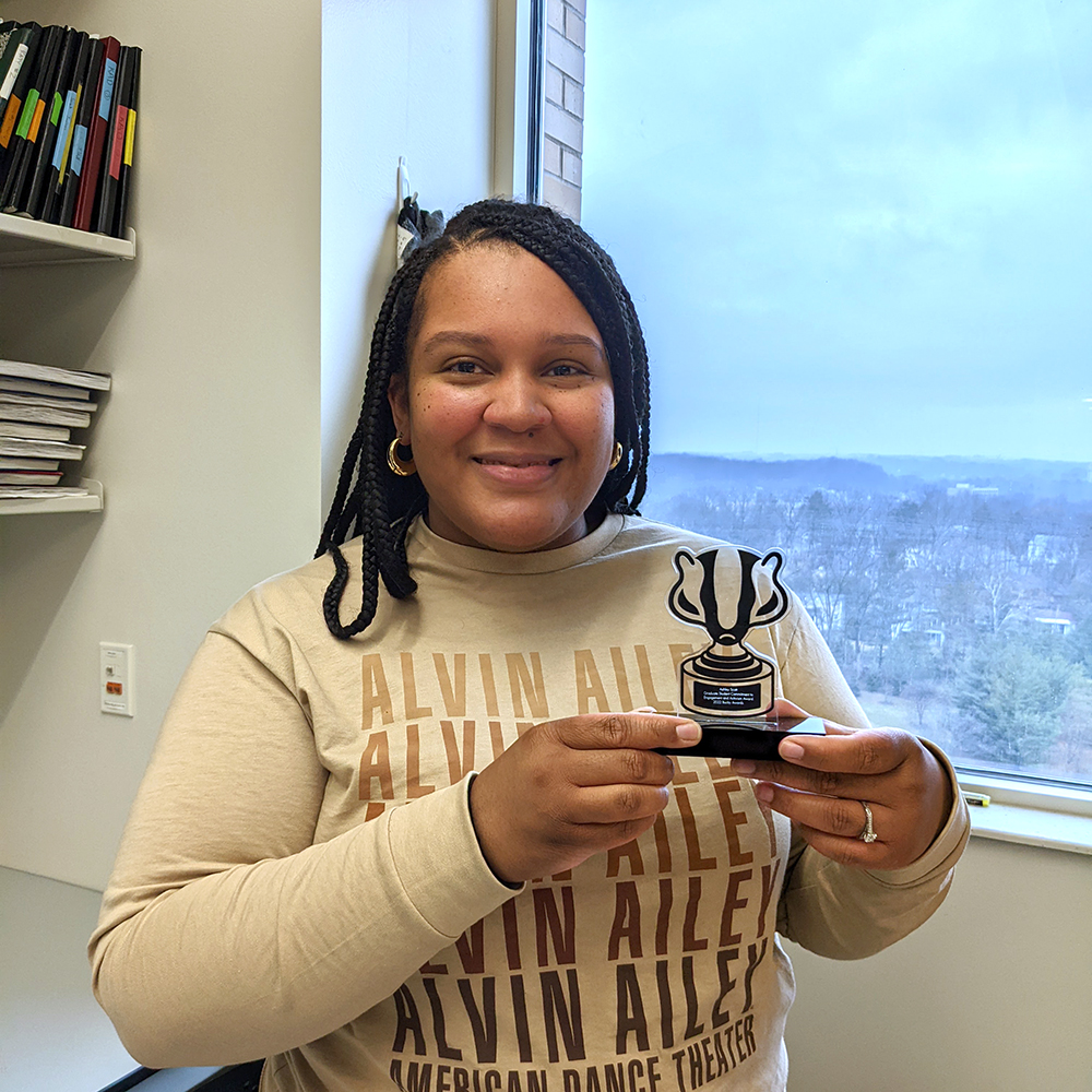 🎉Congrats to Ashley Scott from <a href="/KristynMasters/">Dr. Kristyn Masters</a> Lab for receiving a 2022 Graduate Student Commitment to Engagement and Activism Award! bit.ly/3vjtaPh