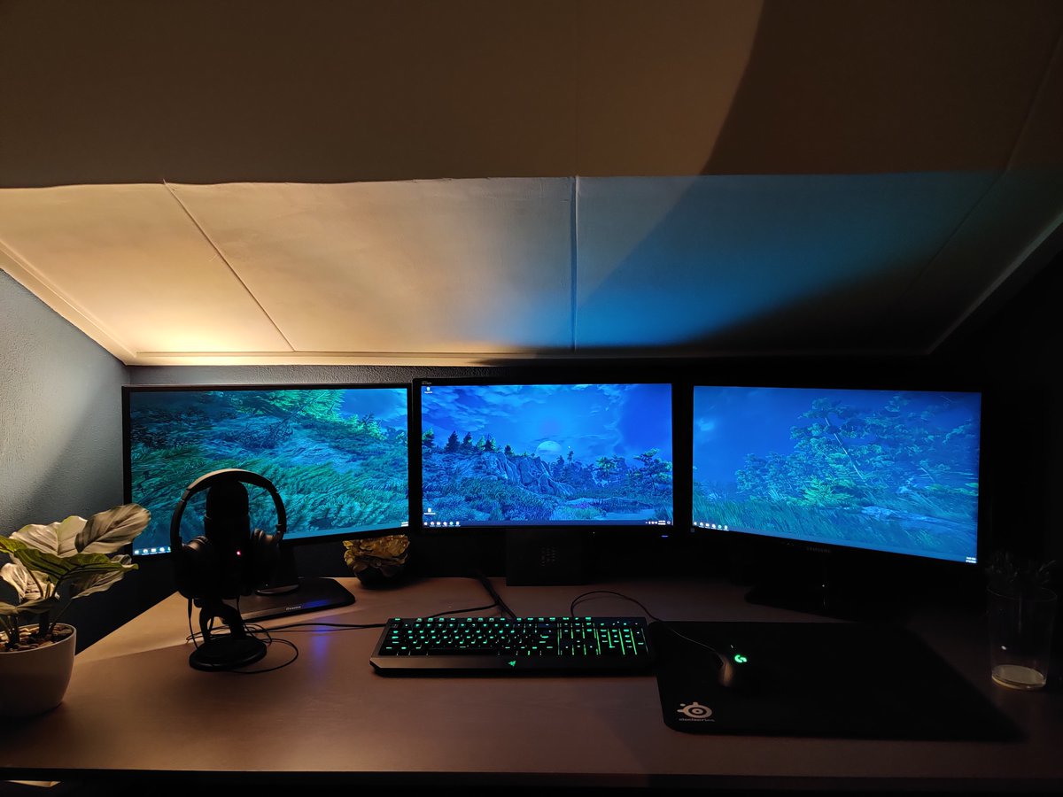 7 year old pc/monitor setup still going strong