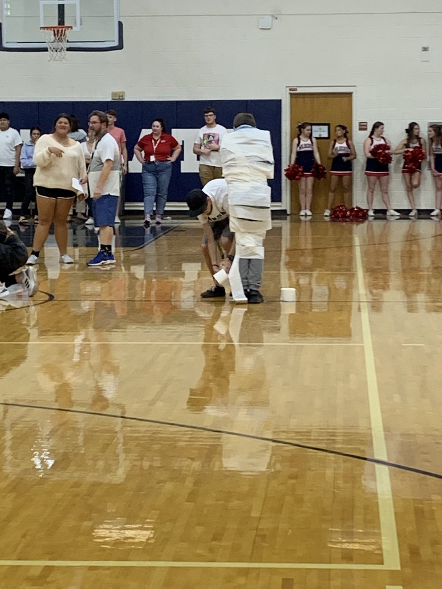 EsteroHS's tweet image. How about wrapping a classmate like a mummy? #WildcatPride #ClashoftheClasses