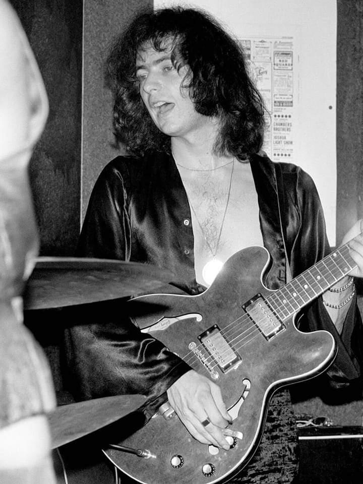 Happy Birthday  Ritchie Blackmore
14 aprile 1945 