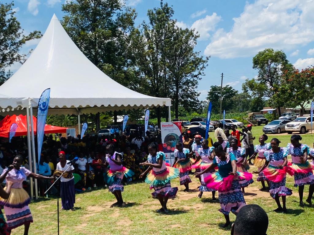 Today, members of the Great Lakes Malaria Initiative (GLMI) have launched the second cross-border malaria control and prevention initiative at the Kenya 🇰🇪- Uganda🇺🇬 Busia border point. 1/4