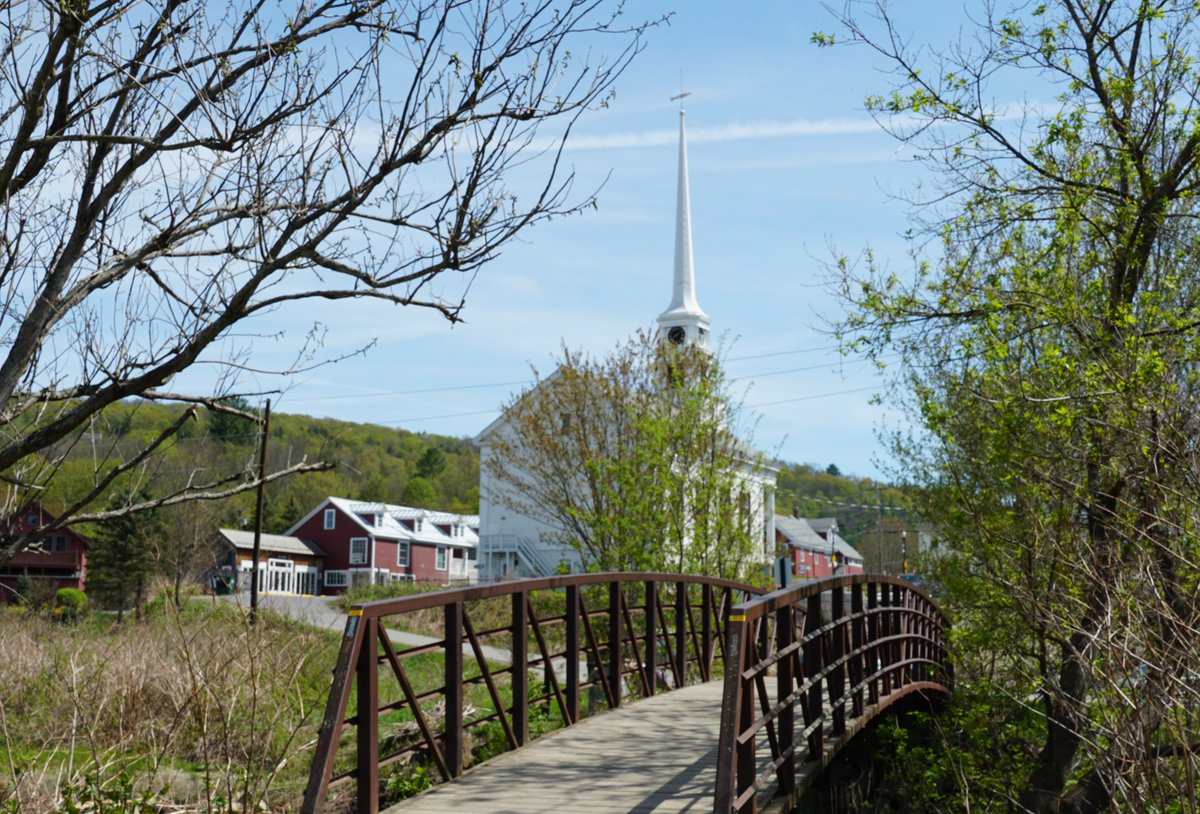 gostowe's tweet photo. #SpringinStowe is a spectacular time of year! From #troutfishing and casual walks on the #recpath to making the last turns on snow for the season, take in the fresh air &amp; scenic views at every turn. https://t.co/73NUtZAr15 #springintostowe #gostowe #thisisvt #springinvt #vt https://t.co/o9DlhYpvx3