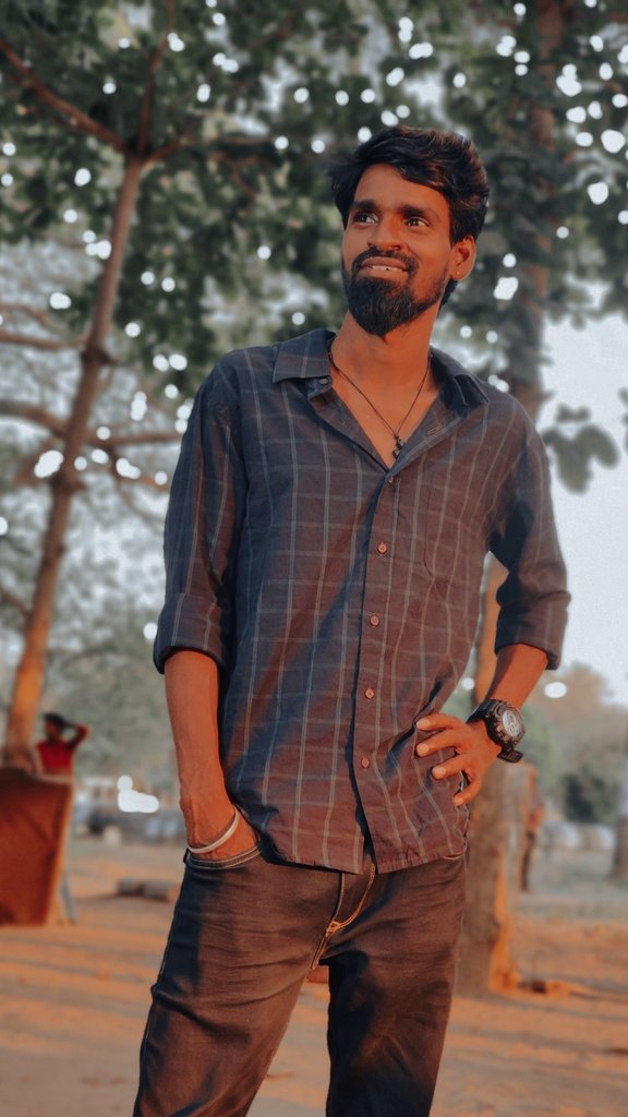 actormadhan's tweet photo. தமிழ் புத்தாண்டு வாழ்த்துக்கள் 💖✨
#Actormadhangopal #Actormadhan #Darlingmadhan https://t.co/TPcTdOJGfA