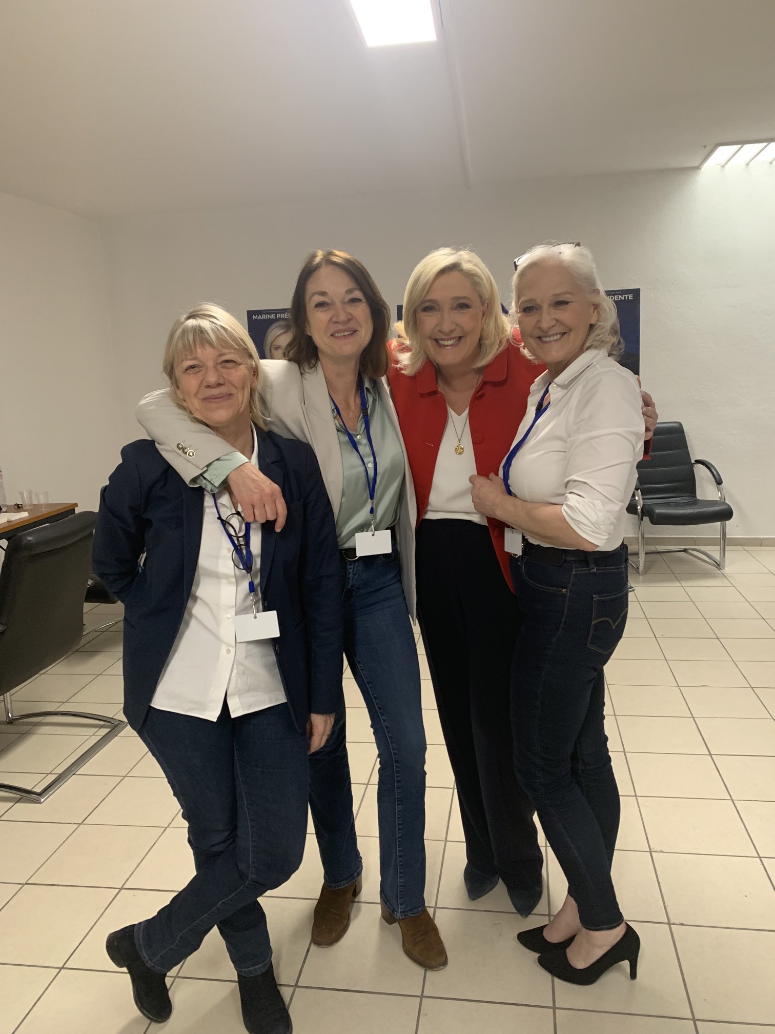 Caroline Parmentier Ⓜ️ on Twitter "Aux anges ! https//t.co/3cUZSEAoPK" / Twitter