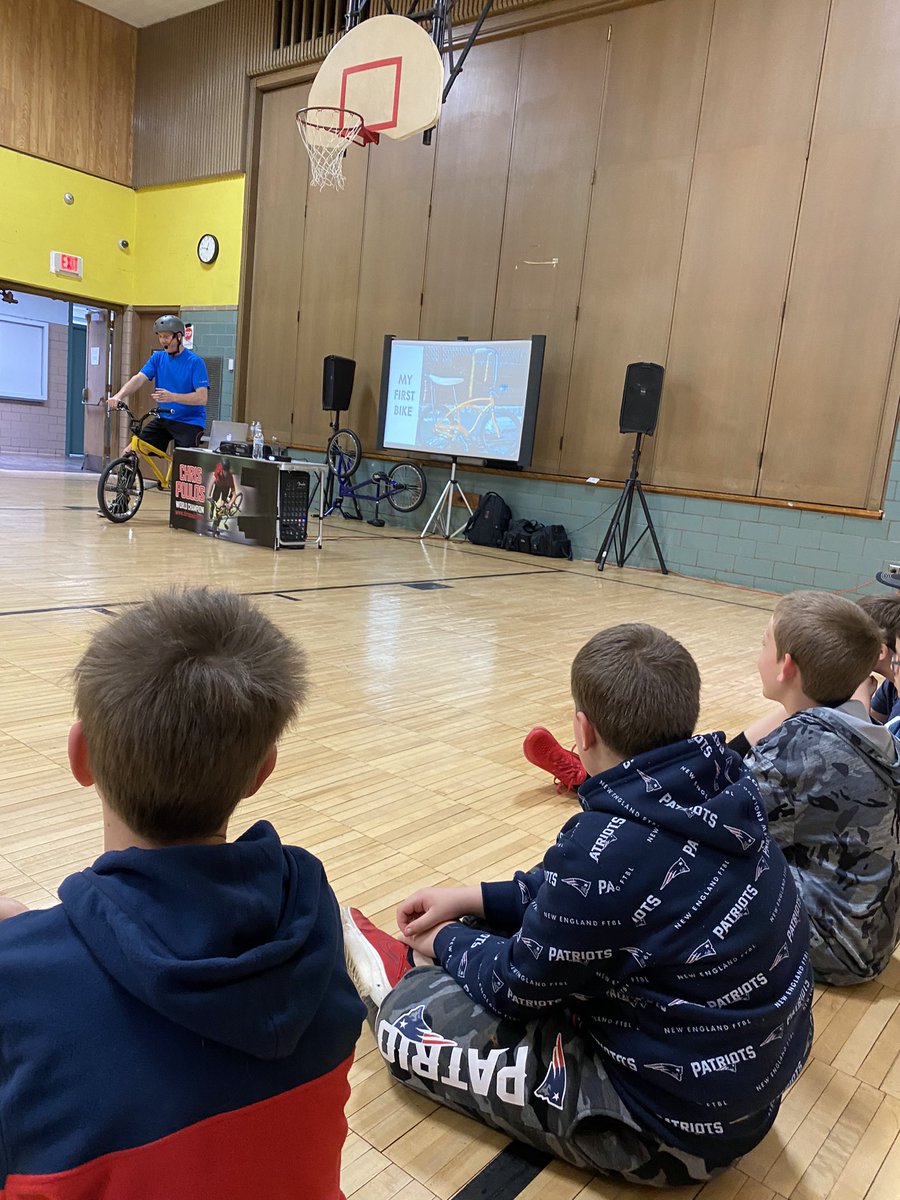 MrsSheroff's tweet image. Had a lot of fun at the bike assembly today and learned some important reminders about treating others the way we want to be treated, overcoming fears, and using kind words!