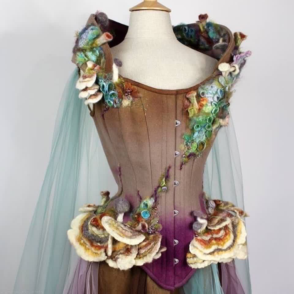 AssassinDame's tweet image. “Is this too fussy? I like to think it would catch a certain someone’s attention, being botanical.” 

“It’s practically educational.”