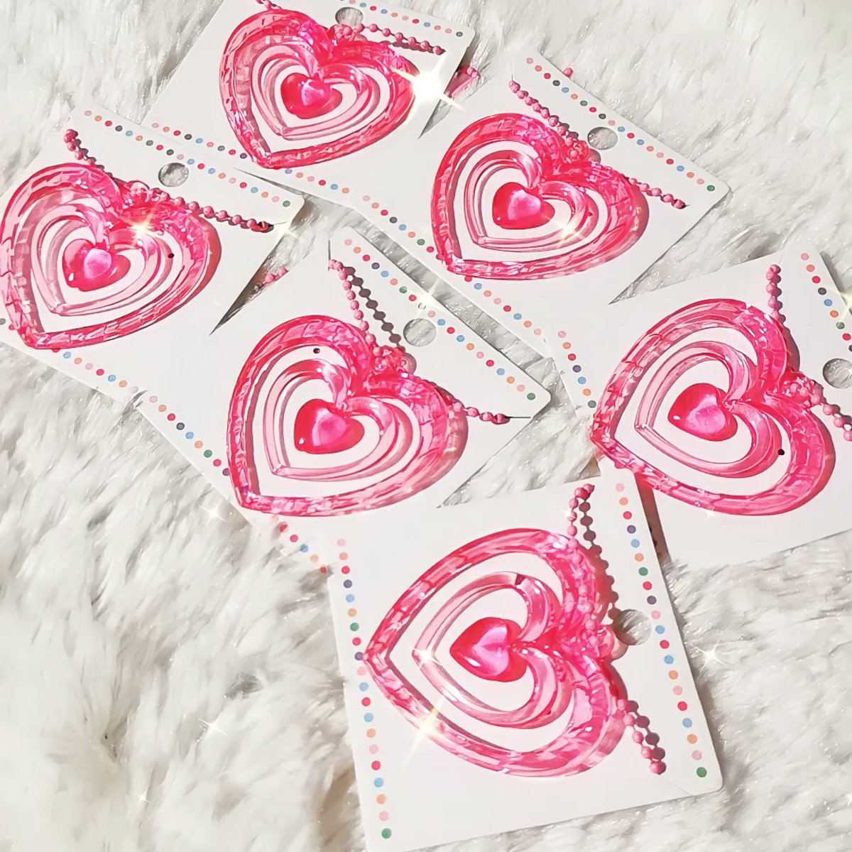 aurora_alcohol's tweet photo. 🌸🎠 𝐇𝐞𝐚𝐫𝐭 𝐊𝐞𝐲𝐜𝐡𝐚𝐢𝐧 🎠🌸

💗 ชิ้นละ 25 บาท (เข้าร่วมโปร2แถม1)​

💗 มีแพ็คเก็จให้ และใส่ซองอย่างดี 

💗 พร้อมส่ง 8ชิ้น 

➖ 𝒌𝒆𝒓𝒓𝒚​ 35 𝒃𝒂𝒉𝒕

#พวงกุญแจ #พวงกุญแจหัวใจ #พวงกุญแจอะคริลิค #heartkeyring #heartkeychain #ตลาดนัดsanrio https://t.co/1q3m75HyNB