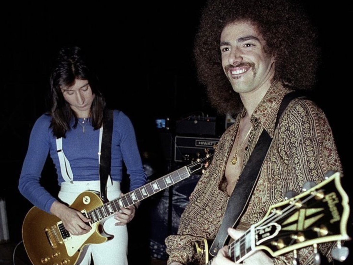 peterkidder's tweet photo. Steve Perry &amp; Neal Schon https://t.co/IynncAl7QV