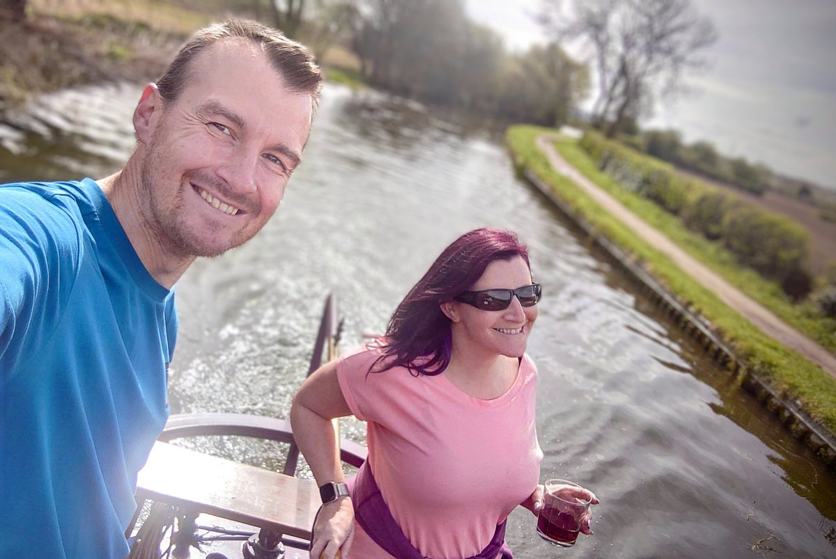 Willington bound on the Trent & Mersey Canal.
.
.
.
#canallife #canal #livaboard @CanalRiverTrust @CRTEastMidlands #lifesbetterbywater #findyourepic #photo #canalphotography #easter #narrowboat @CRTBoating