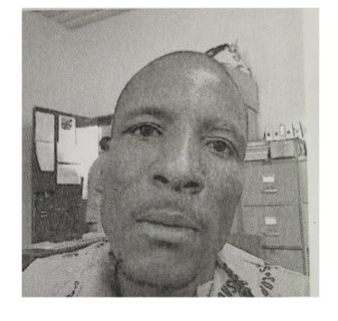 Abramjee's tweet photo. #Wanted Amos Shabangu Mashaba (46), from Bushbuckridge, Cunningmore A, convicted for Rape, Theft, Murder and Robbery has escaped from the Barberton Correctional Facility. He is considered dangerous. https://t.co/7Z3z8jRN94