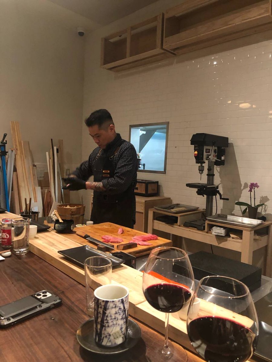 VirginiaB1006's tweet photo. #wine https://t.co/4lHw4uJkJt