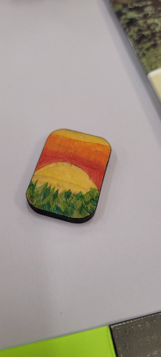 peggybe_oonujut's tweet photo. I Love Art Pedagogy and that students can express so much on 1 tiny wooden tile
#ProjectOfHeart
##TRC https://t.co/3bbEwHGKc5