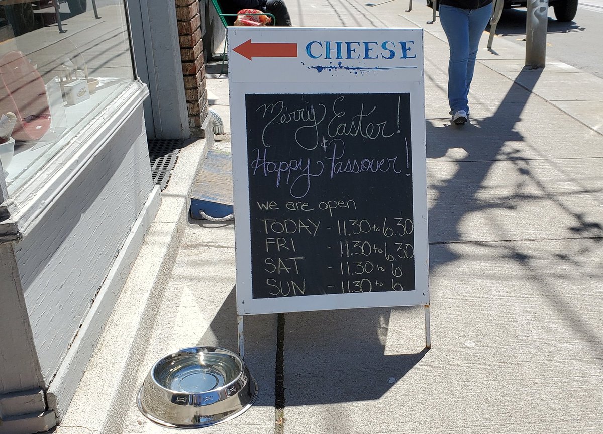 Thin Blue Line Cheese tweet media