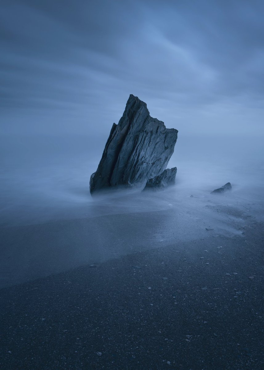 TOMBSTONE - part of my Seascapes collection is still available. foundation.app/@neiljburnell/…