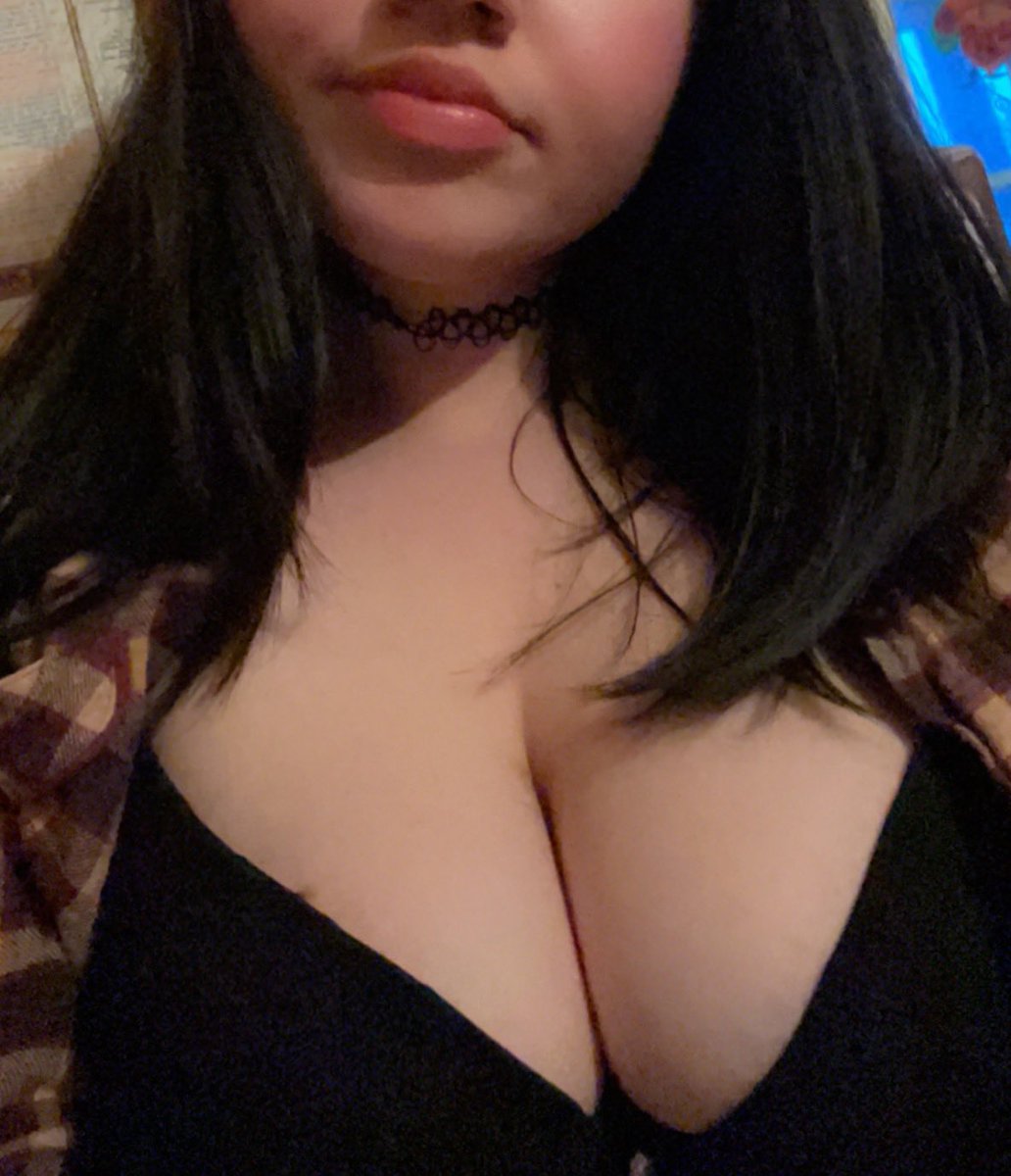 yourcockslutt's tweet photo. came back from the dead lol #nsfwtwt #nsfwtwtﾟ https://t.co/y6v8y4VLfF