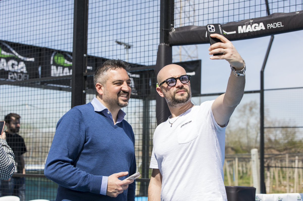 lucarallo's tweet photo. Insieme a due grandissimi come #LeleSarallo e #GeppoShow stiamo lavorando ad nuovo progetto firmato @Brandtopia_it con @emilceron_it per un importante cliente. Nelle Stories sul mio profilo Instagram trovate qualche anticipazione! #SiVale #StayTuned 

Foto backstage @jooliafoto https://t.co/yvUPFjOVl7