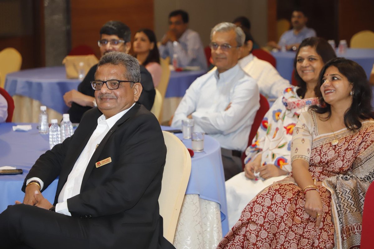 exim_club's tweet photo. Glimpse of Exim Club's 29th Foundation Day.

#eximclub #eximvadodara #foundationday #Foundationday #importexport #seminar #branding  #baroda #vadodara https://t.co/CTyN9ADlqK