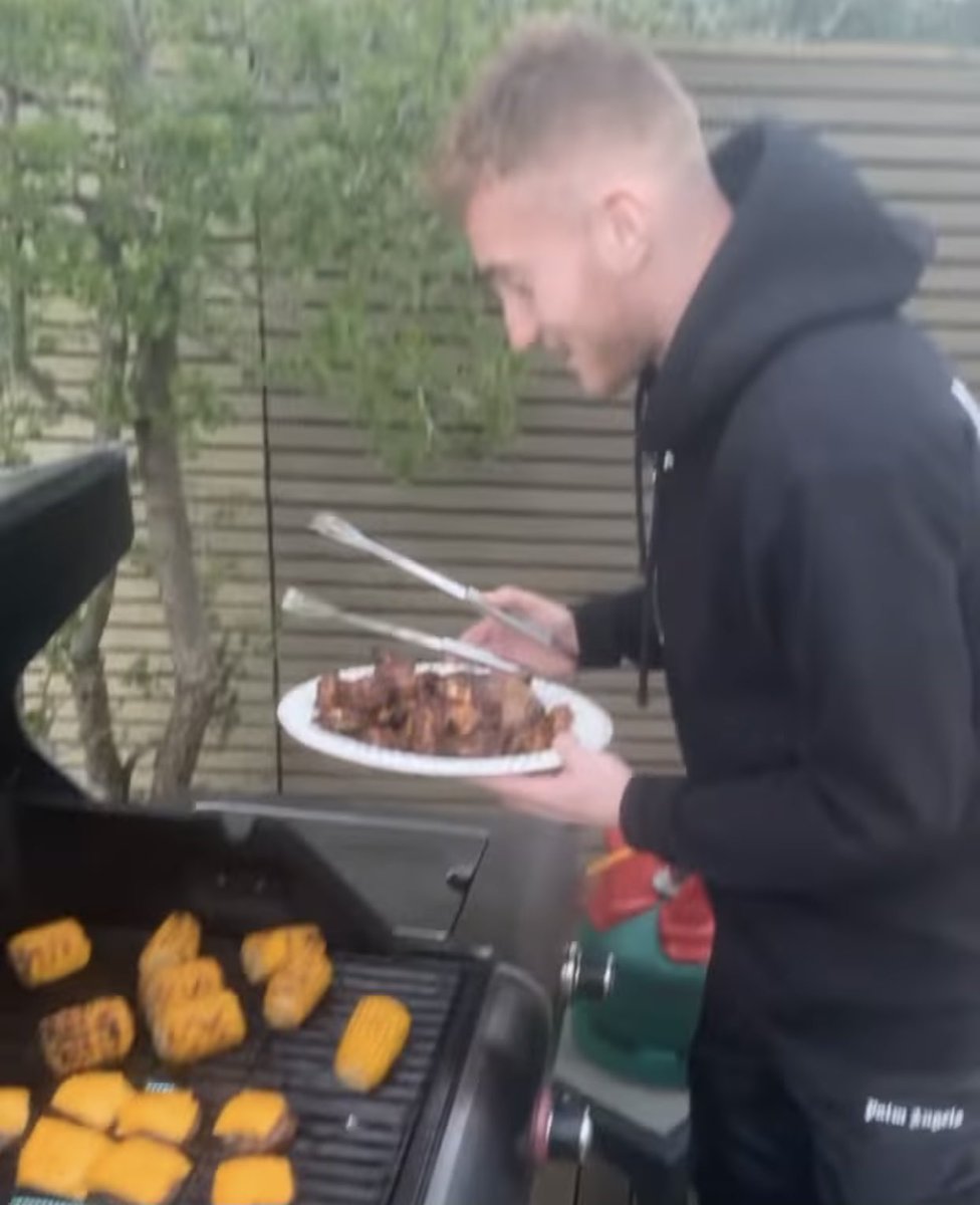 ben_willott's tweet photo. With Kuluchefski in the front 3 #thfc gonna to be cooking this weekend can’t wait #COYS https://t.co/HgDAfpa9Xx