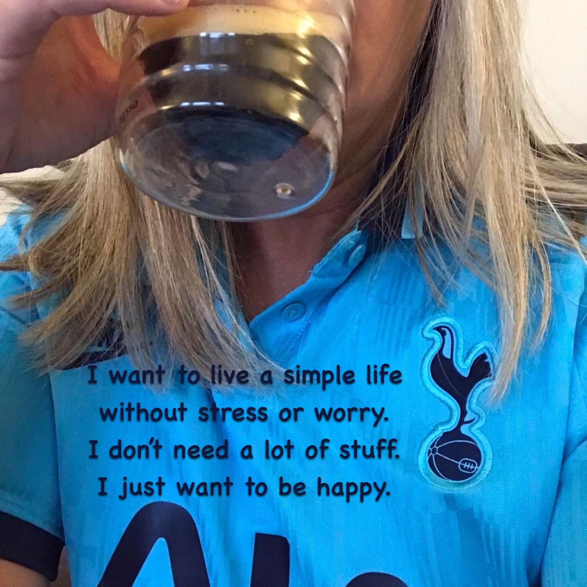 … and lots of Spurs shirts… #thursdayvibes https://t.co/cRyJON0PTx