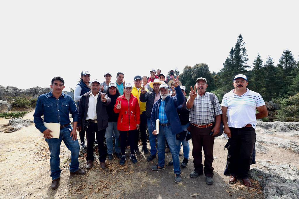 caroviggiano's tweet photo. Desde el corredor de la montaña 🏔 anuncio mi siguiente compromiso: #Hidalgo se convertirá en el principal destino de #ecoturismo 🌳en el centro del país. Somos un estado de #PueblosMágicos 🇲🇽 y yo seré su principal promotora. 

#EsTiempoDeHidalgo #LlegóLaHora #CaroGobernadora https://t.co/IcAc6GRYf5