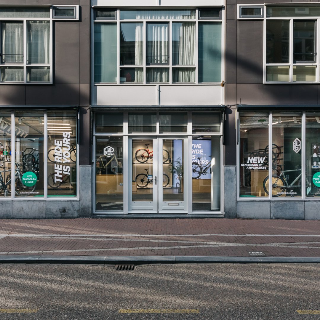 Our Amsterdam showroom opened its doors at the beginning of last month, and our team is looking forward to your visit!

Location📍⁠
Haarlemmerstraat 41, 1013 EJ Amsterdam, Netherlands⁠

🔗 Book a test ride via amplerbikes.com/test-ride and take a spin around Haarlemmerbuurt.
