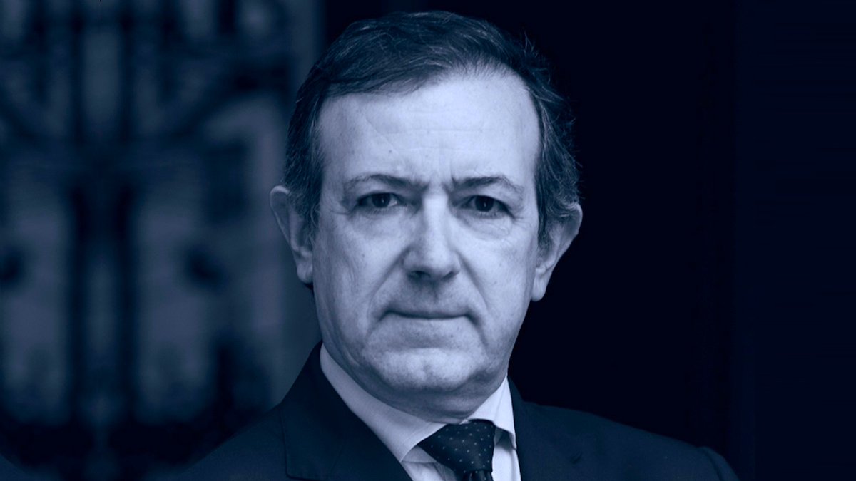 SapienzaRoma's tweet photo. ✍️  Giornata di studi in ricordo di Beniamino Caravita: un incontro sugli ultimi temi di ricerca affrontati dal costituzionalista scomparso lo scorso anno 

🗓 (mar #19aprile, 15.00) ➡️ https://t.co/MceehUYGYC

#Spsc_Sapienza #Disp_Sapienza 📌 https://t.co/Z2jwHPD76c
