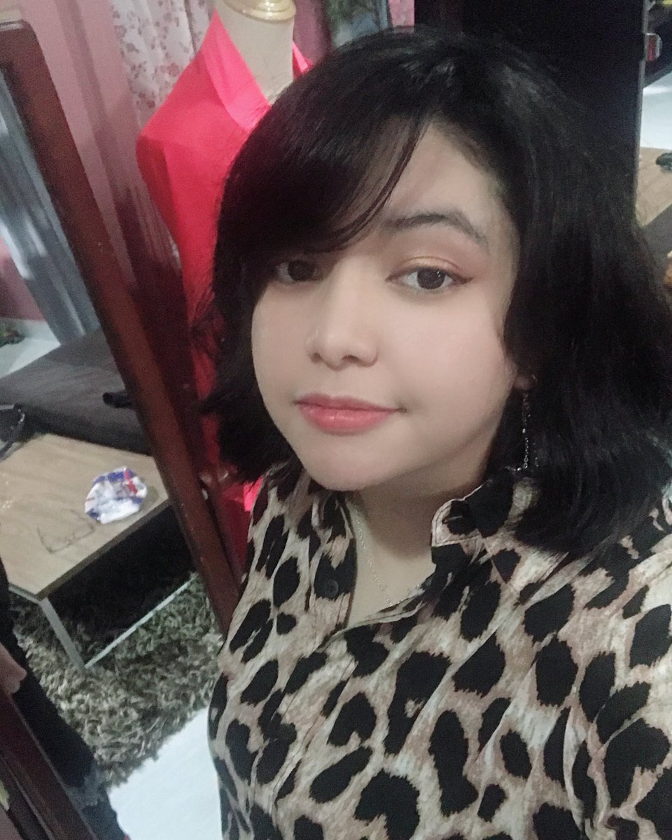 Safeira2's tweet photo. #selfiesforchan #selcaforchan https://t.co/BIL6lWNGoB