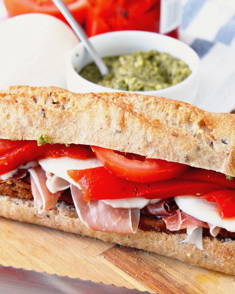 3PigsPate tweet media