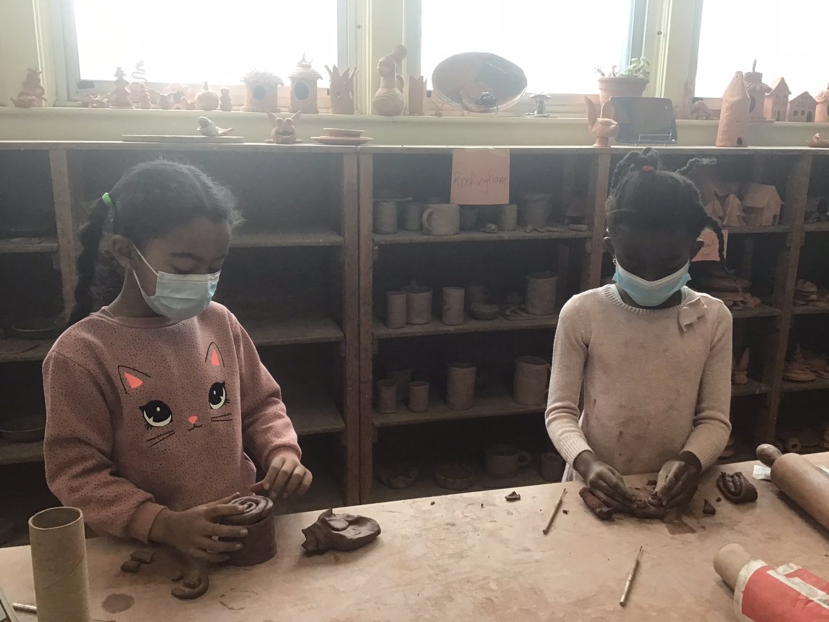 HRCEPotteryLab's tweet photo. Peaceful  and focused.  That’s how I would describe these grade  one artists from Fairview Heights who spent the morning at the pottery lab.  You were terrific!. @HRCEPotteryLab @FhesHeights @HRCEFineArts https://t.co/XZz5ZtIW5O