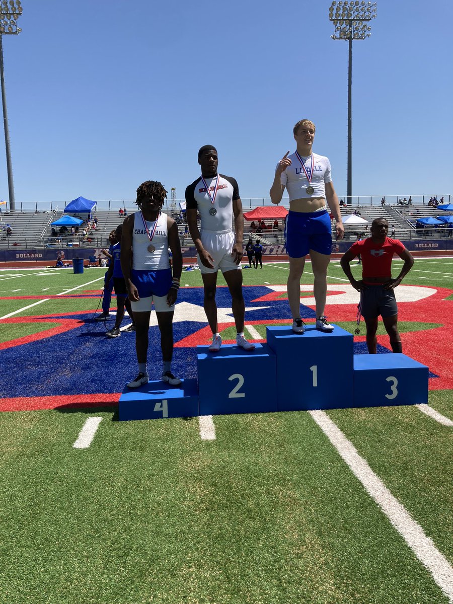 Chapel Hill Track & Field 🐶🏃💨⚡️ tweet media