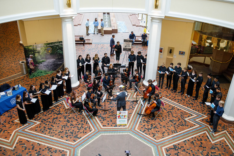WestChesterASD's tweet photo. Our #WCASD students truly have the coolest experiences! Recently, the Henderson High School Chamber Choir and Chamber Orchestra performed and were recognized at the State Capitol in Harrisburg as part of the celebration of #Music in our Schools Month πΌ#WCASDEducates https://t.co/9onZFqyi6n