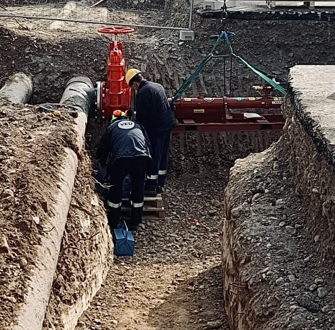 VedSRL's tweet photo. Team Ved impegnato nell'esecuzione di 2 stacchi in pressione DN 400 su linea antincendio di un’importante impianto chimico con l’utilizzo della nostra nuova Hot Tapping Machine TDWilliamson 760.

#Ved #OnSite #PortableOnSiteMachines #Machining #OnSiteMachining #HotTapping https://t.co/7NtGX7IkEl
