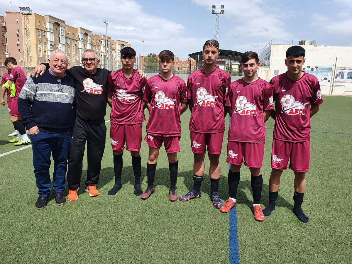Y en el día de hoy tenemos a cinco de nuestros juveniles que han debutado con el combinado de la AFCT en el Memorial de Simón, disputando una triangular donde también ha participado la selección Murciana y el Torre Pacheco de Nacional.
