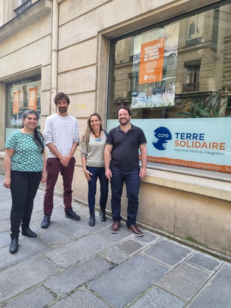 isabelladroldao's tweet photo. Estou na França, representando nosso Recife como coordenadora de Relações Internacionais da @prefrecife em uma missão que se inicia em Paris. 🇧🇷🤝🇫🇷 Hoje tive oportunidade de debater esse tema tão urgente aqui em Paris, no Comitê Católico pelo Desenvolvimento e Contra a Fome. 👇 https://t.co/QxMewZQMtA