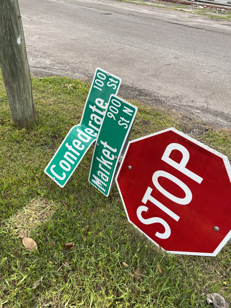 TakeitdownOrg's tweet image. Oops .... #TakeItDown