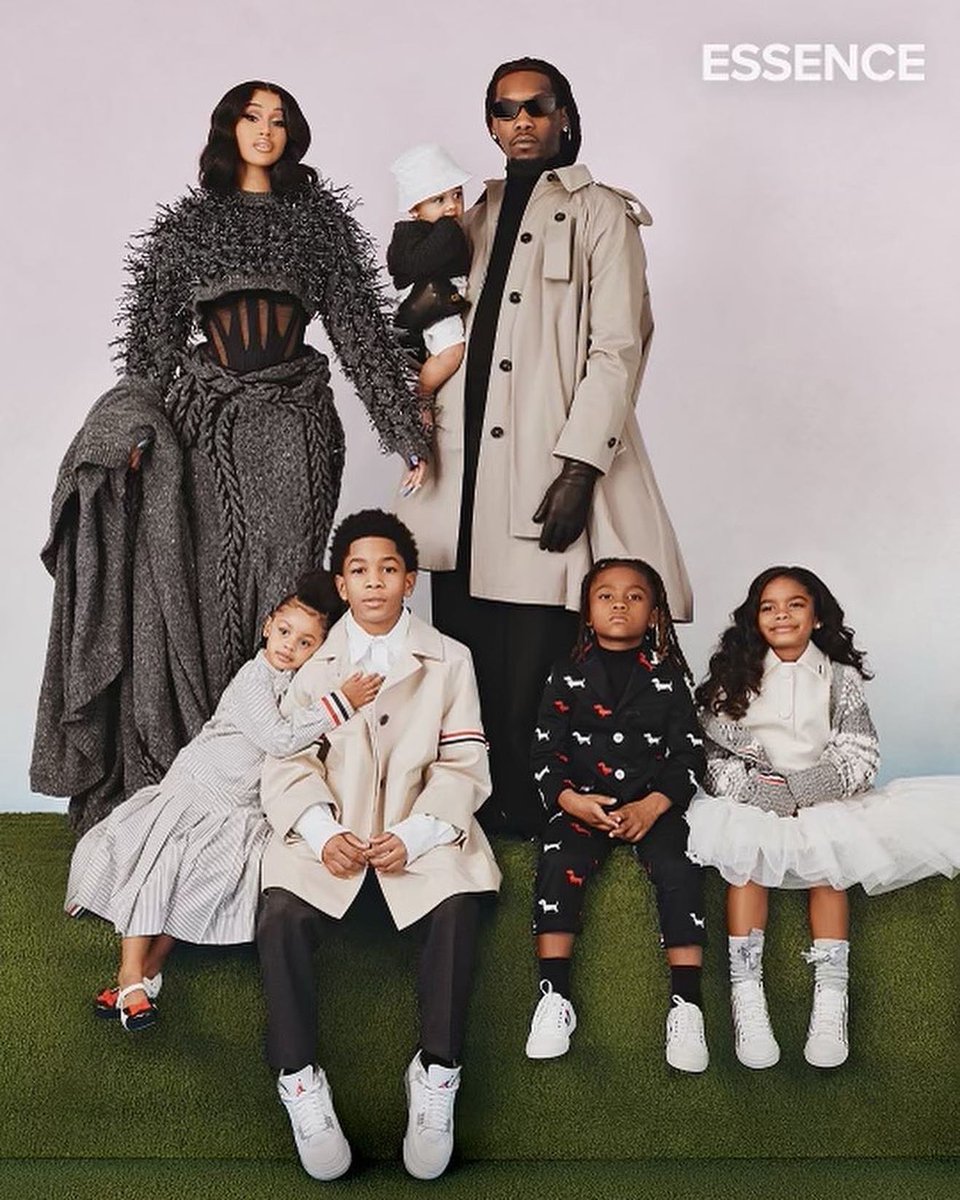 imcardivenom's tweet photo. The Cephus Family for the cover of Essence May/June 2022: Cardi B, Offset, Jordan, Kody, Kalea, Kulture &amp; Wave. 😍🥰

📸: @ABDMstudio. / @Essence. https://t.co/l7SxFzHGlV