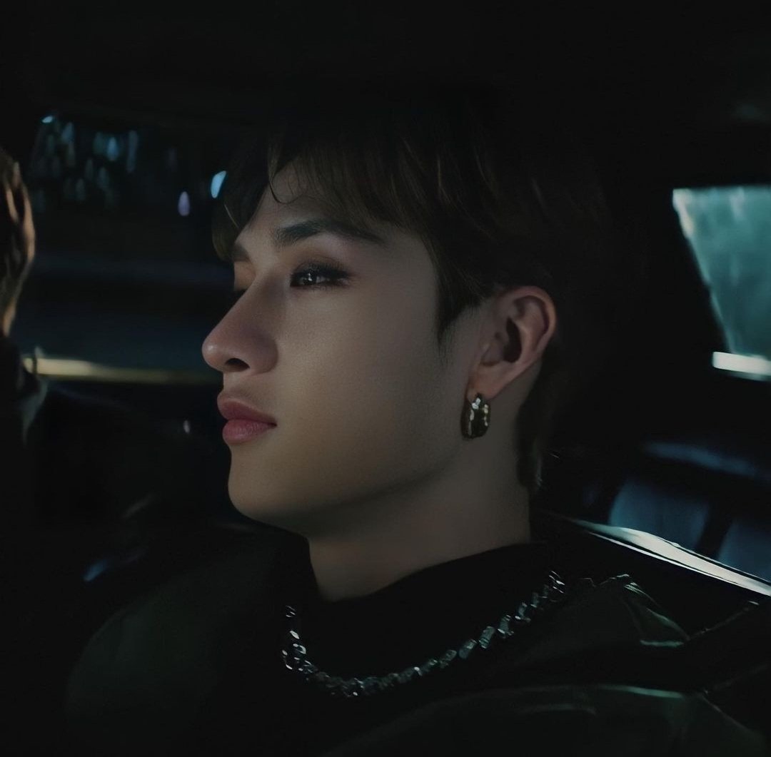 _SavageTiger's tweet photo. I need someone to be my Bangchan for a roleplay that would be so fun! #straykidsaRp #Bangchan #Roleplay #fun #kpop https://t.co/GxDJcHt7yk