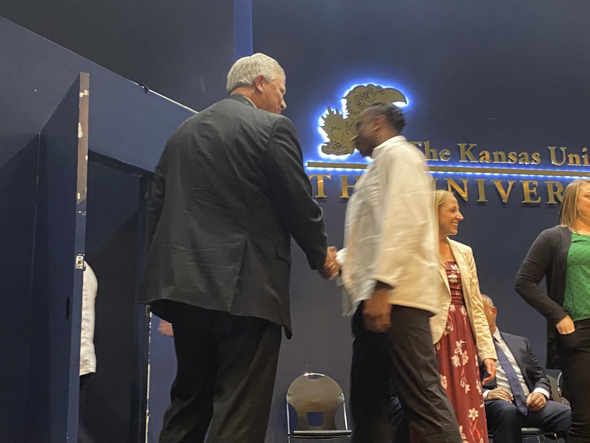 KUPharmacy's tweet photo. A special night for 116 Class of 2023 pharmacy students tonight. In front of family and friends, they received their white coats—a right of passage symbolic of professionalism and integrity. Congratulations, Jayhawks! #RockChalk #pharmacy #OurChantRises https://t.co/NKYZomZMI0
