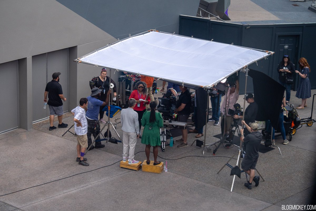 Blog_Mickey's tweet photo. Filming taking place at Guardians of the Galaxy: Cosmic Rewind this afternoon in EPCOT https://t.co/LQnVQZWrWL