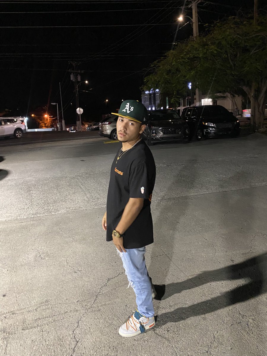 _Axeltorres238's tweet photo. I guess weโll never knowโฆ๐
#lowdunks #offwhite #pacsun #lids #fyp #FYP #fashion #new https://t.co/bG4uiuUeeG