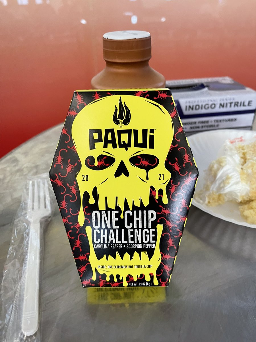 LGTooKold's tweet photo. Did the #onechipchallenge at work today. This is how it went #paqui https://t.co/wMTLJ4WXjD