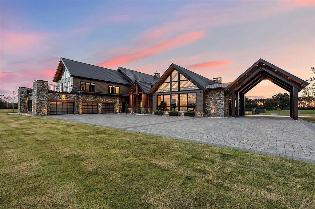 Barndominium & Farmhouses tweet media