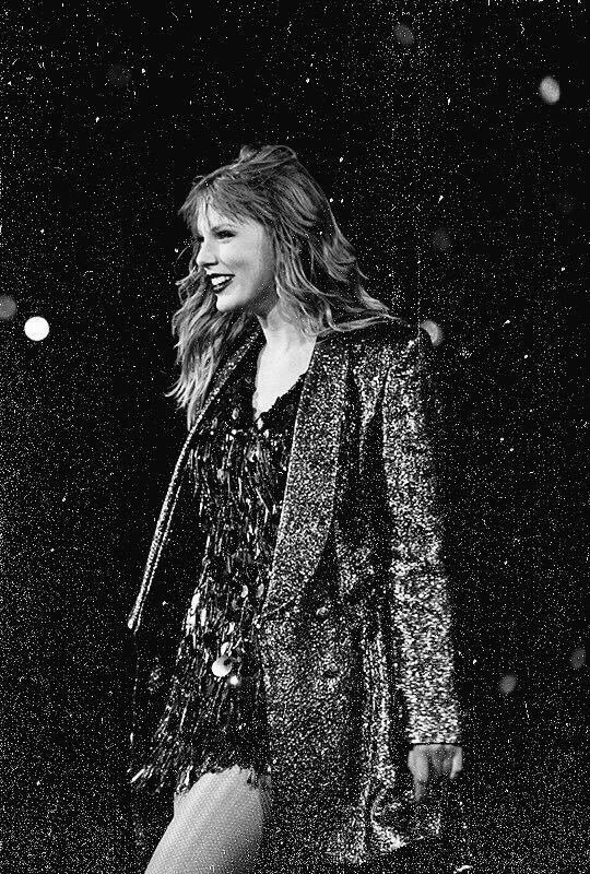 cleanoncornelia's tweet image. #taylorswiftisloved