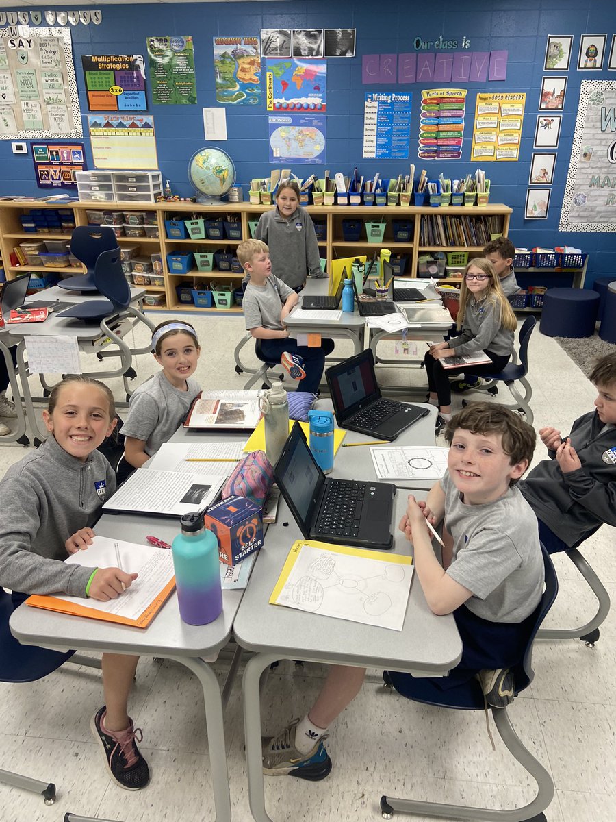 qas3b's tweet photo. My little researchers learning about natural disasters. https://t.co/WCgqg4k8Na