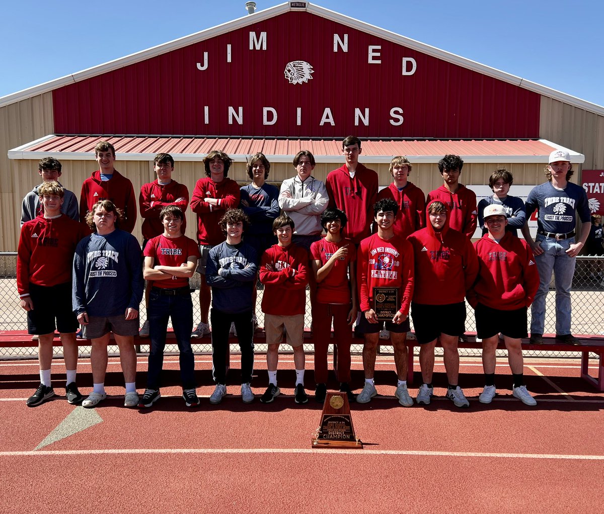 jimned_xctf's tweet photo. Full team pictures of our JV &amp; Varsity District Champions in T&amp;F! #LetsRollTribe 

@JNSportsNation @JNathletics https://t.co/mGKDhFf1St