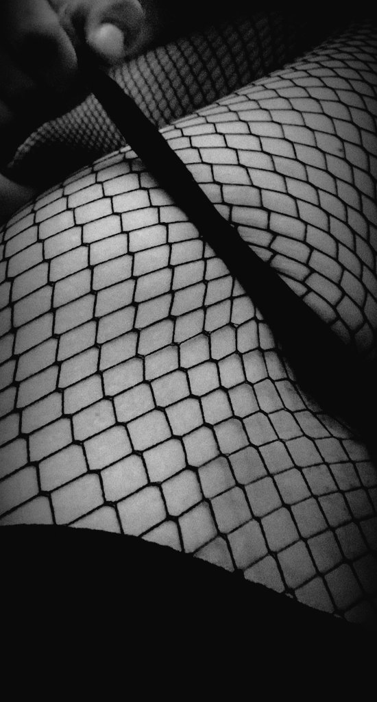 PleasureVamp_of's tweet photo. I have my #TopFan 🖤 How about you? Do you have an #Master? 🏷️

#fetlife #onlyfans #topfan #nostrings
https://t.co/SlJpwhDKz4 https://t.co/AiAwqKqwCv