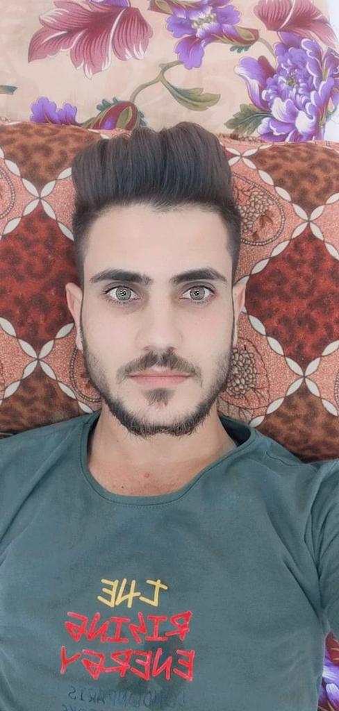 H19977h's tweet photo. هل عرفت الآن سر قوتي، لم أنتظر يومًا أن يحبني أحد . https://t.co/nUtMirn41c