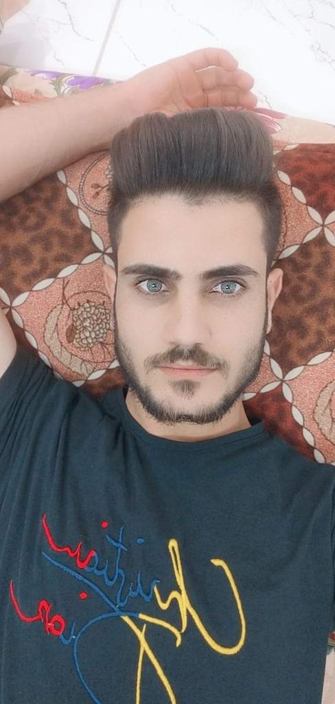 H19977h's tweet photo. اعتدل في كل شيء الا في عزه نفسك اطغي https://t.co/m2rfB0gihs